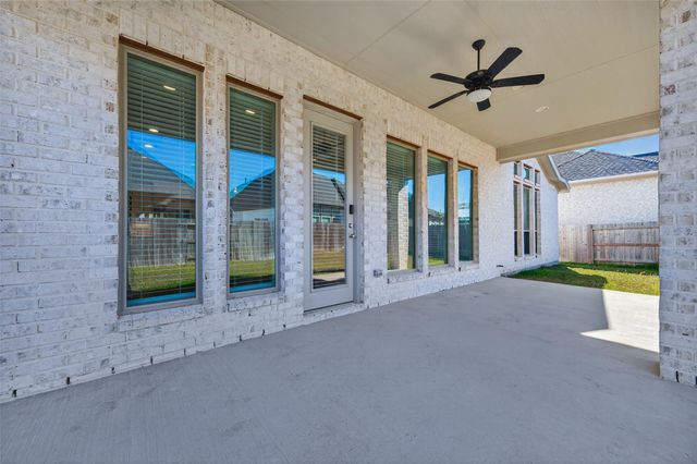 15330 Legacy Park Way, Magnolia, TX 77354