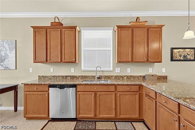 3500 Dandolo CIR, Cape Coral, FL 33909