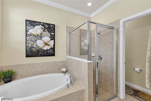 3500 Dandolo CIR, Cape Coral, FL 33909