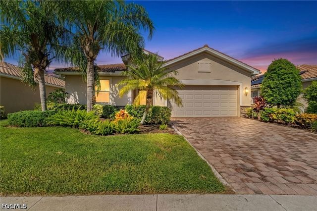 3500 Dandolo CIR, Cape Coral, FL 33909