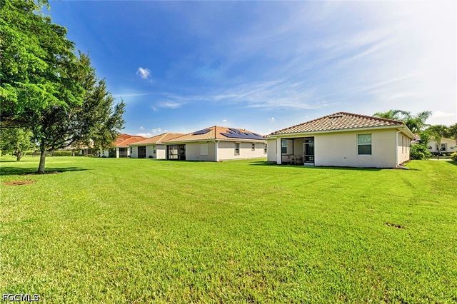 3500 Dandolo CIR, Cape Coral, FL 33909