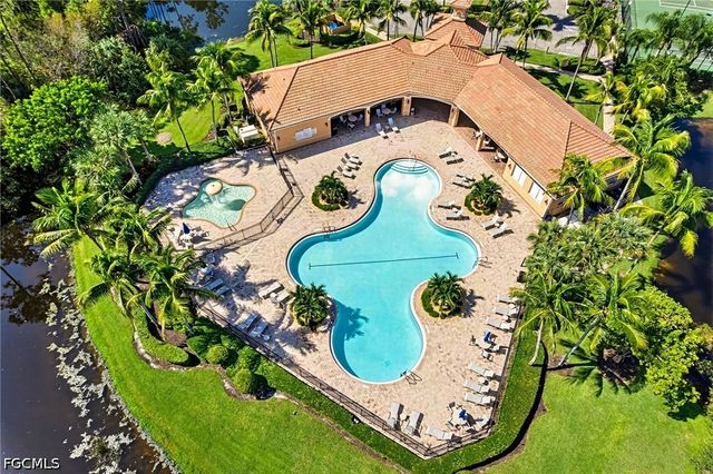 3500 Dandolo CIR, Cape Coral, FL 33909