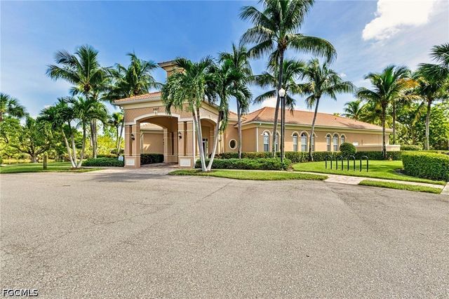 3500 Dandolo CIR, Cape Coral, FL 33909