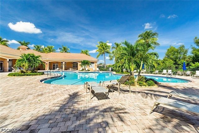 3500 Dandolo CIR, Cape Coral, FL 33909
