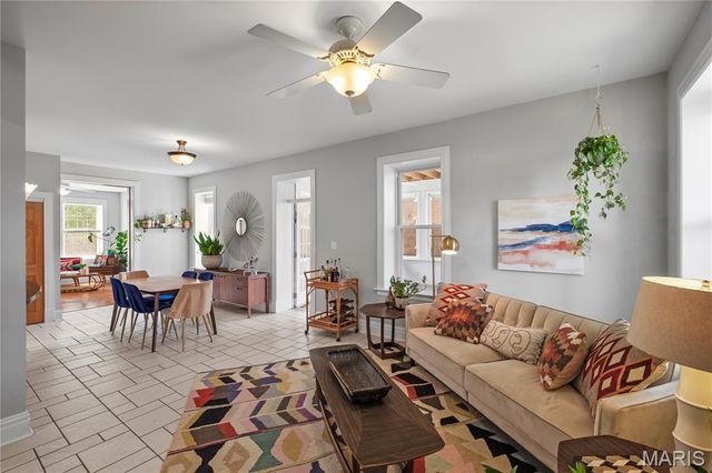 4639 Virginia Avenue, St Louis, MO 63111