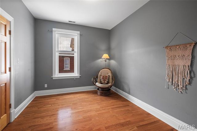 4639 Virginia Avenue, St Louis, MO 63111
