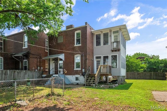 4639 Virginia Avenue, St Louis, MO 63111
