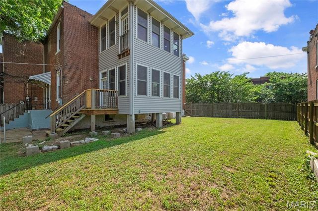 4639 Virginia Avenue, St Louis, MO 63111