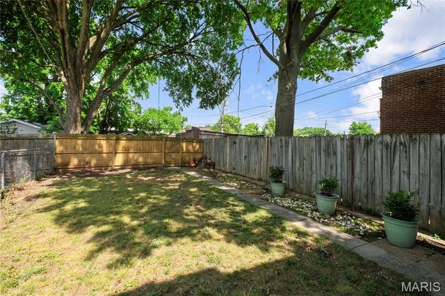 4639 Virginia Avenue, St Louis, MO 63111