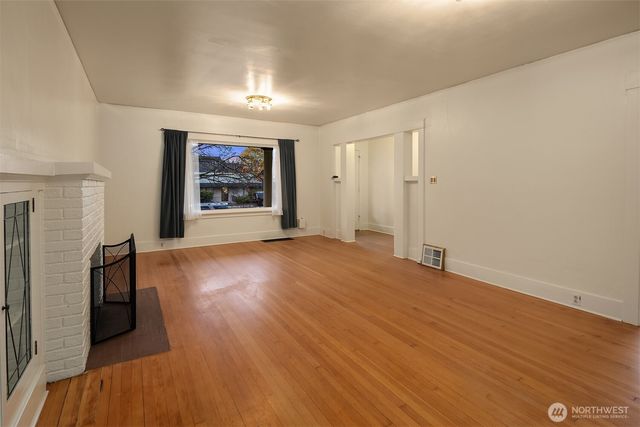 315 N L Street, Tacoma, WA 98403