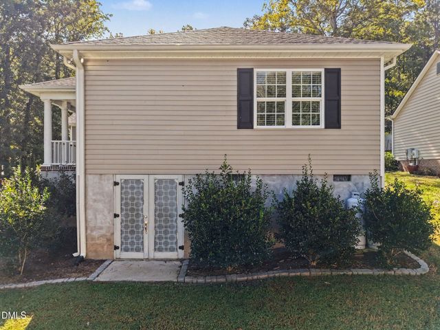 831 Eagles Nest Drive, Sanford, NC 27332