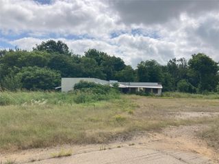 100 N Parkway Drive, Alvarado, TX 76009