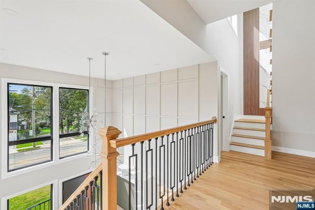 68 N Livingston Avenue, Livingston, NJ 07039