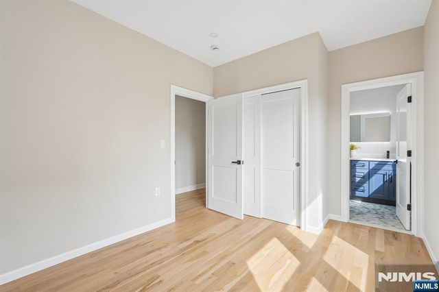 68 N Livingston Avenue, Livingston, NJ 07039