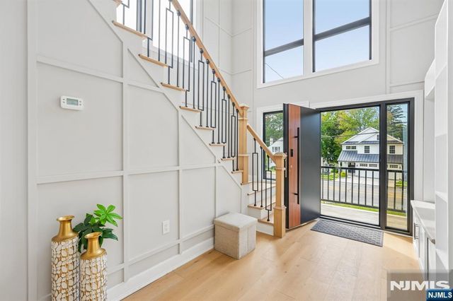 68 N Livingston Avenue, Livingston, NJ 07039