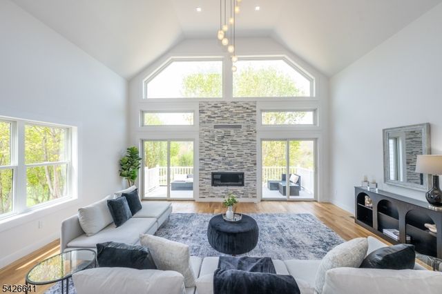 124 Wheatsworth Rd, Hardyston Twp., NJ 07419