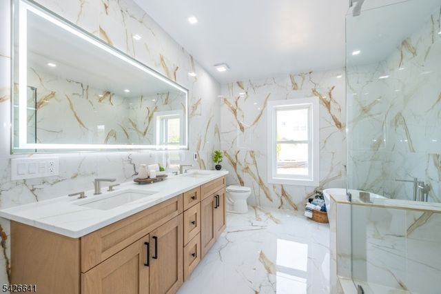 124 Wheatsworth Rd, Hardyston Twp., NJ 07419
