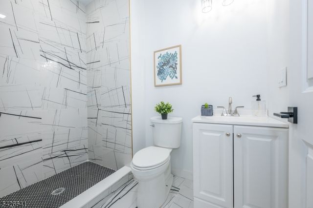 124 Wheatsworth Rd, Hardyston Twp., NJ 07419