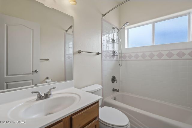 742 Via Vanilla, Rio Rico, AZ 85648