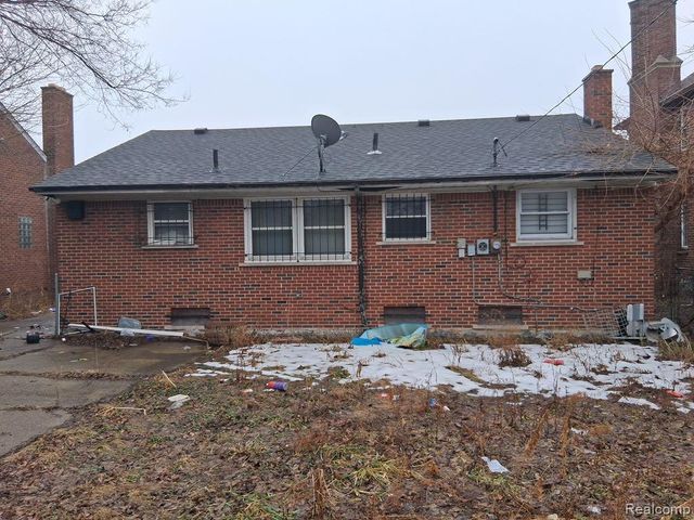 8791 E Outer Drive, Detroit, MI 48213