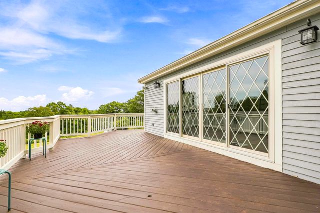 96 Pillsbury Road, Londonderry, NH 03053