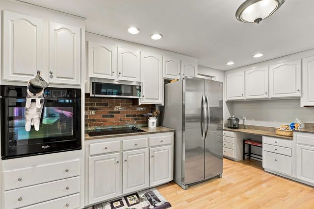 96 Pillsbury Road, Londonderry, NH 03053