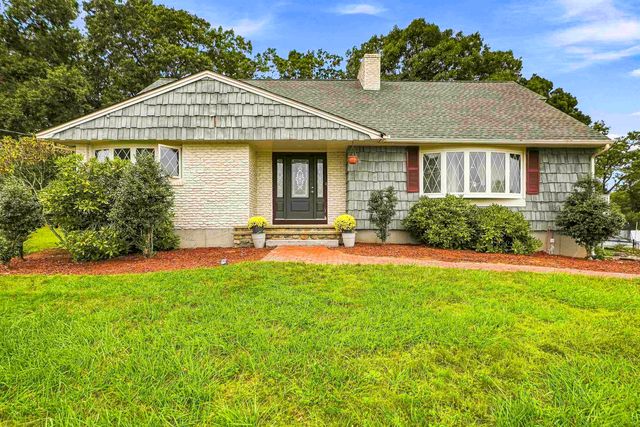 96 Pillsbury Road, Londonderry, NH 03053