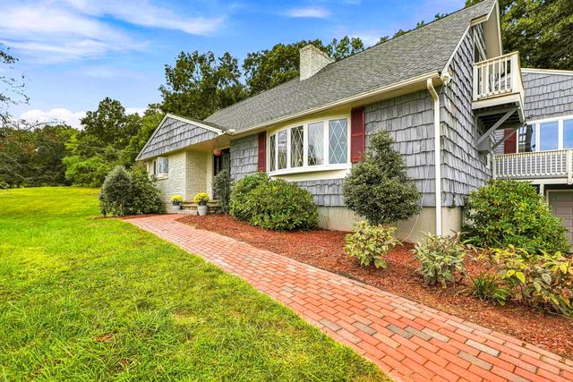 96 Pillsbury Road, Londonderry, NH 03053