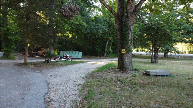 Pine Ridge Lane, Rogers, AR 72756