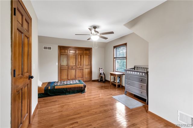 7542 Back Creek Road, Boston, NY 14075