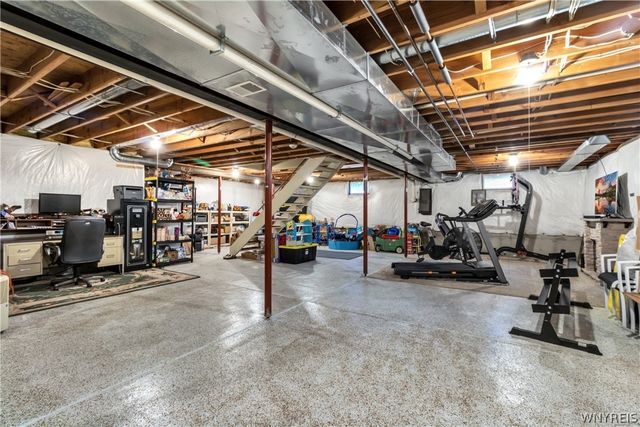 7542 Back Creek Road, Boston, NY 14075