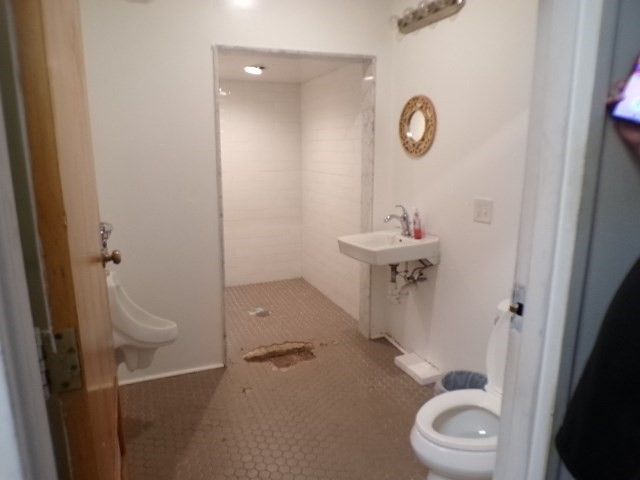 1373 Smith St, North Providence, RI 02911