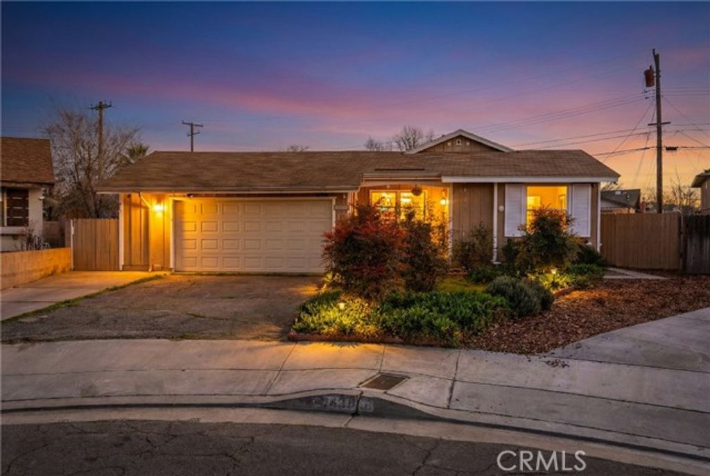 43848 Fern, Lancaster, CA 93534