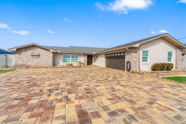 5 CHEYENNE COURT, Palm Coast, FL 32137