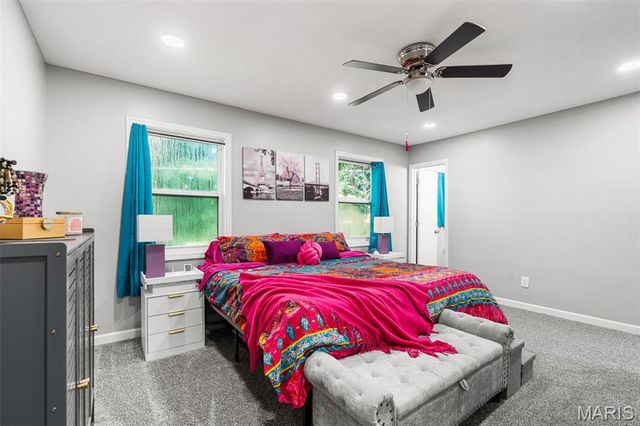 9 Linda Lane, St Peters, MO 63376