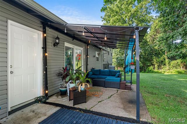 9 Linda Lane, St Peters, MO 63376