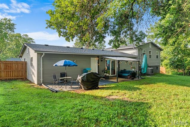 9 Linda Lane, St Peters, MO 63376