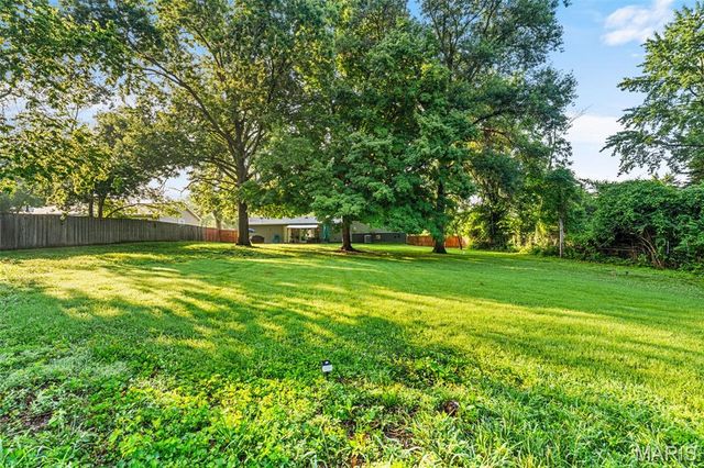 9 Linda Lane, St Peters, MO 63376