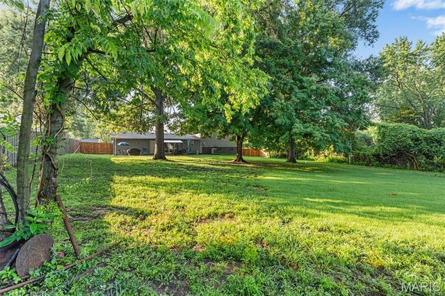 9 Linda Lane, St Peters, MO 63376