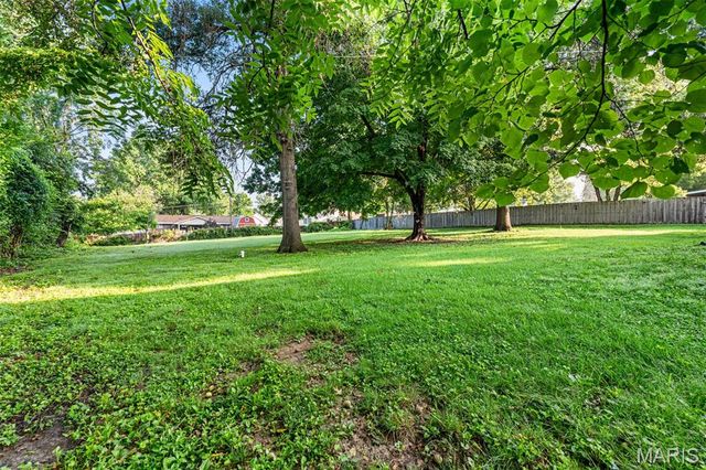 9 Linda Lane, St Peters, MO 63376