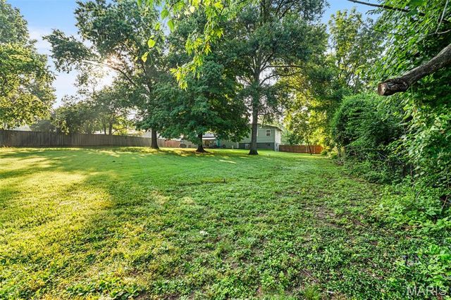 9 Linda Lane, St Peters, MO 63376