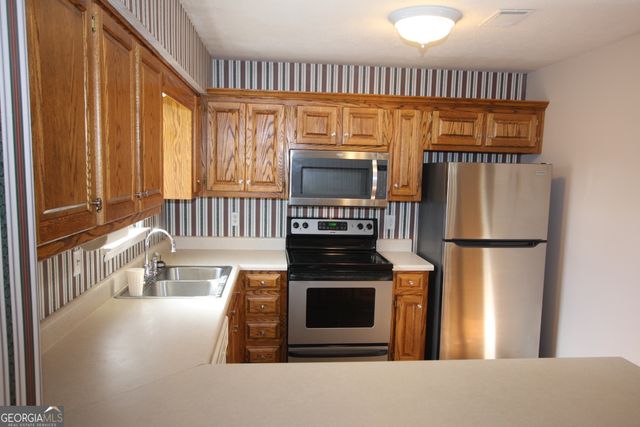 11 Pinestream Drive NW, Rome, GA 30165