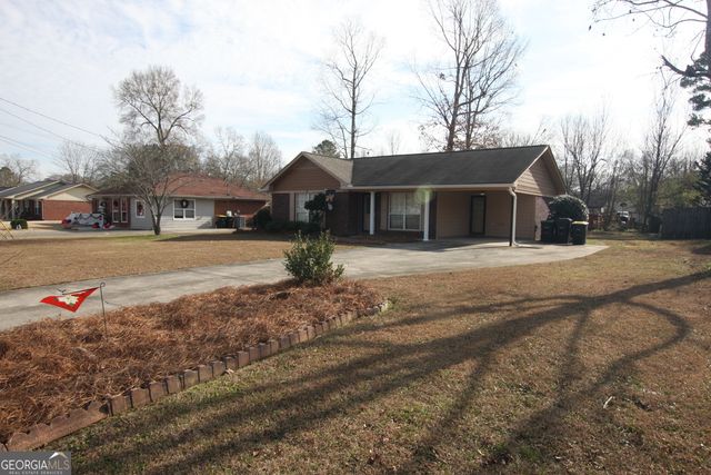 11 Pinestream Drive NW, Rome, GA 30165