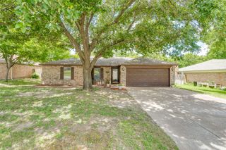 6516 Cliffside Drive, Edgecliff Village, TX 76134