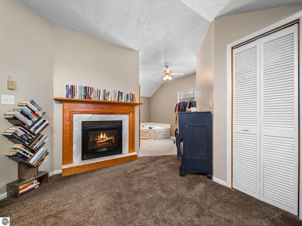 Image 12 of property listing at 4972 E Shore Drive, Kalkaska, MI 49646