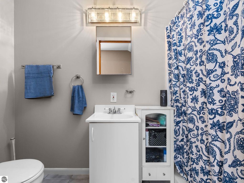 Image 19 of property listing at 4972 E Shore Drive, Kalkaska, MI 49646