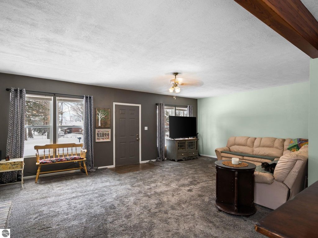 Image 2 of property listing at 4972 E Shore Drive, Kalkaska, MI 49646