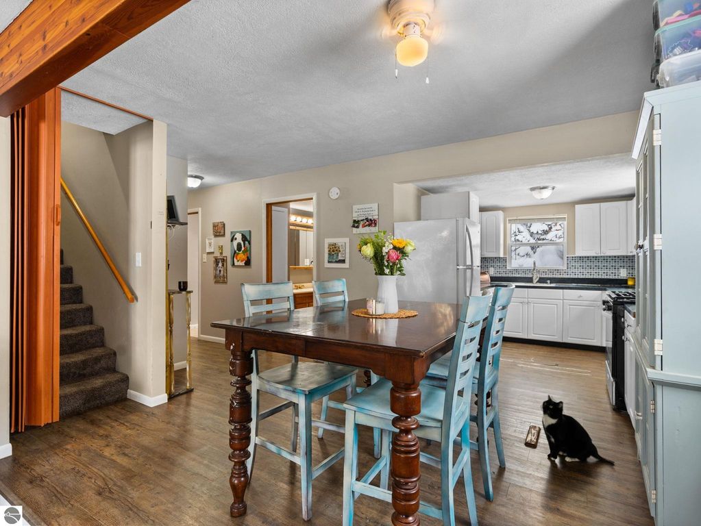 Image 6 of property listing at 4972 E Shore Drive, Kalkaska, MI 49646