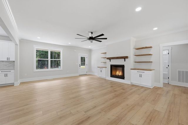 420 Lakeside Drive, Anderson, SC 29621
