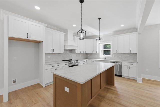 420 Lakeside Drive, Anderson, SC 29621